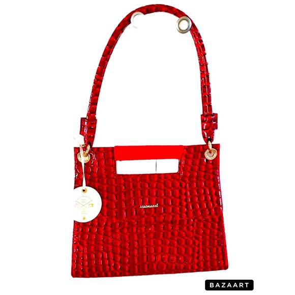 NWT Authentic Matmazel designed 3 pockets red hand /shoulder bag . - Picture 3 of 12